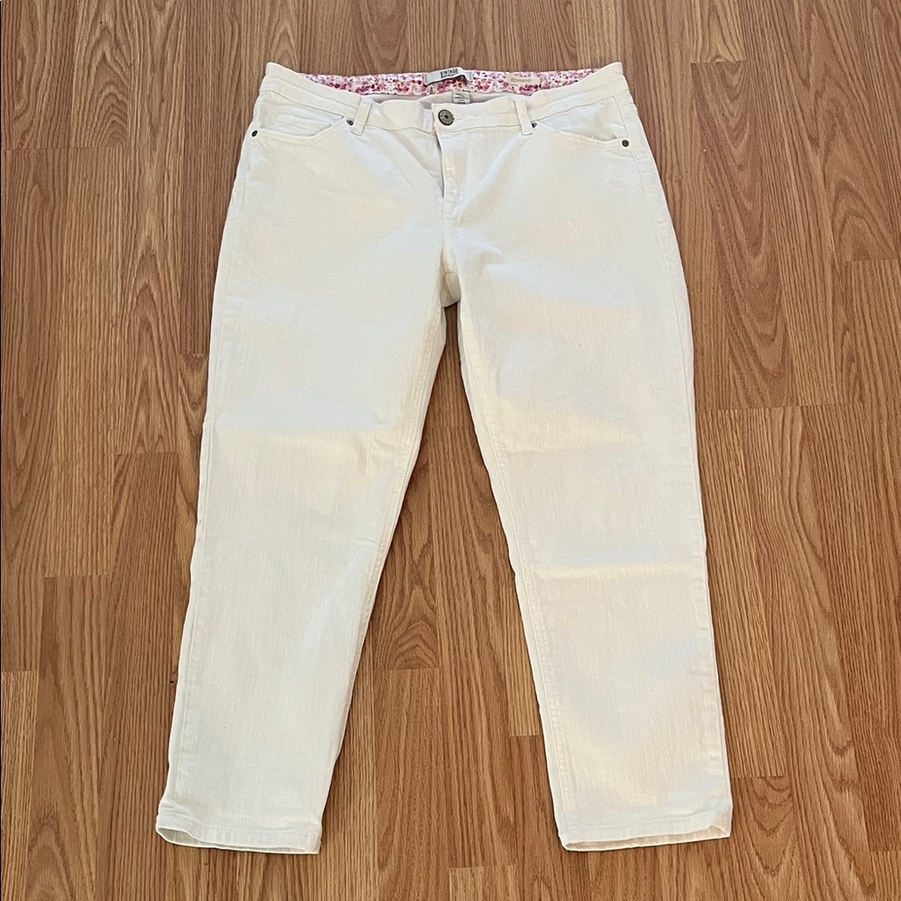 Vintage America Women's Off-White Boyfriend Jeans 8/29